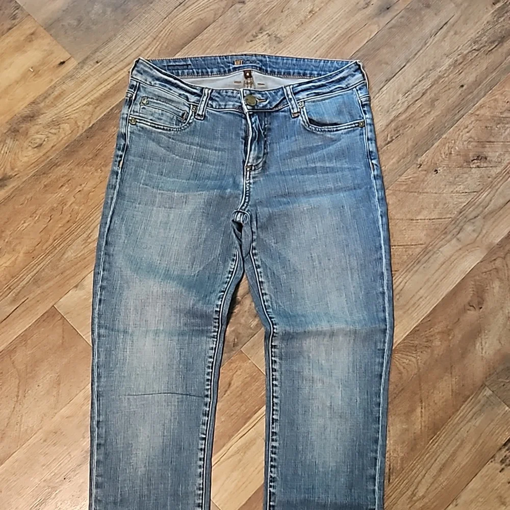👖KUT FROM THE KLOTH STRAIGHT LEG JEANS 👖